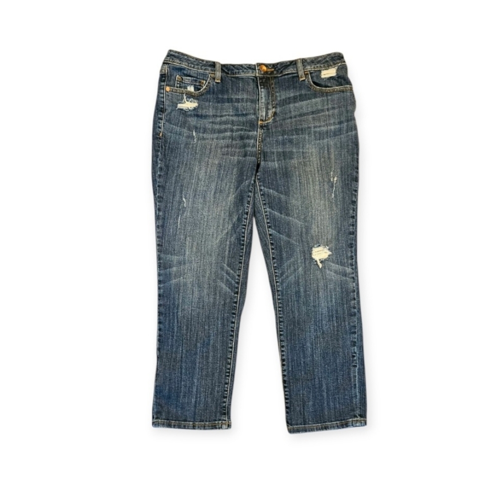 Like New, Women's Distressed Boyfriend Jeans Size 31/12